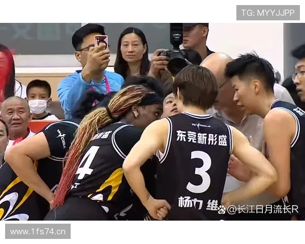 广东大胜四川两人表现出彩